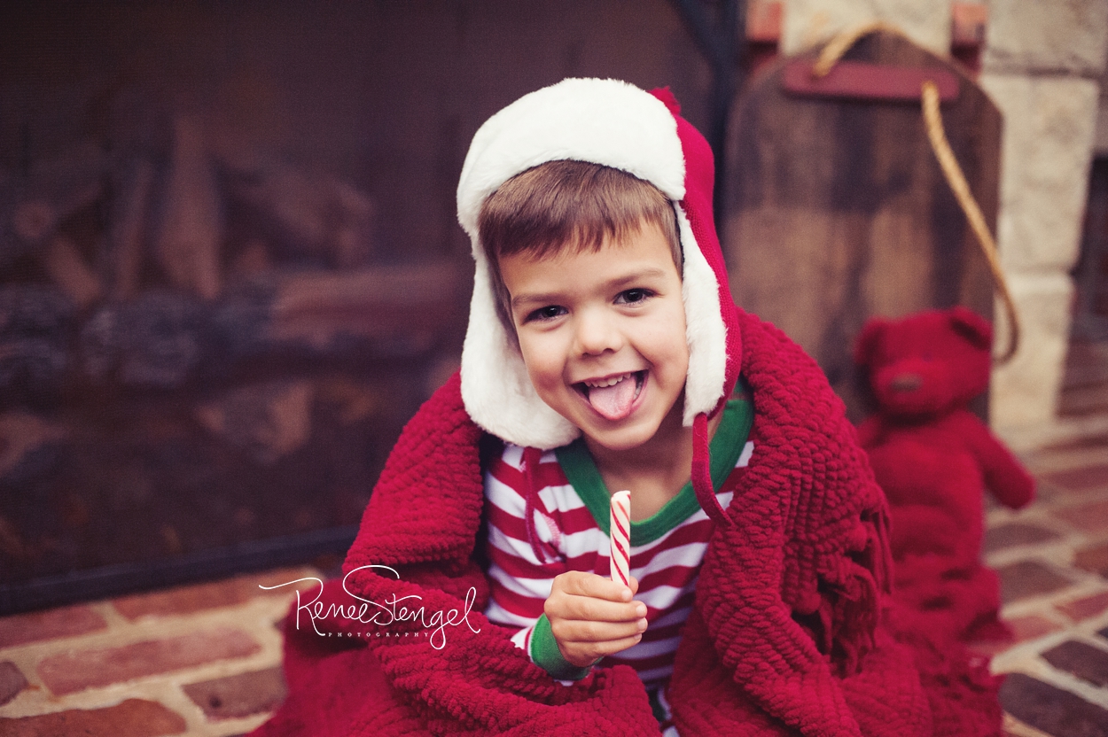 RENEE STENGEL Photography | Charlotte Underwater and Portrait Photographer | Holiday Fireside PJ Session | Hot Chocolate | Cookies and Milk