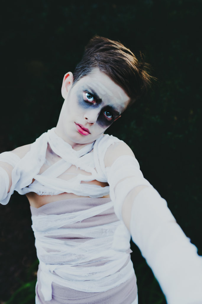 Halloween Fun! Spooky Tween Mummy Costume | Renee Stengel Photography | Charlotte NC Underwater and Family Photographer