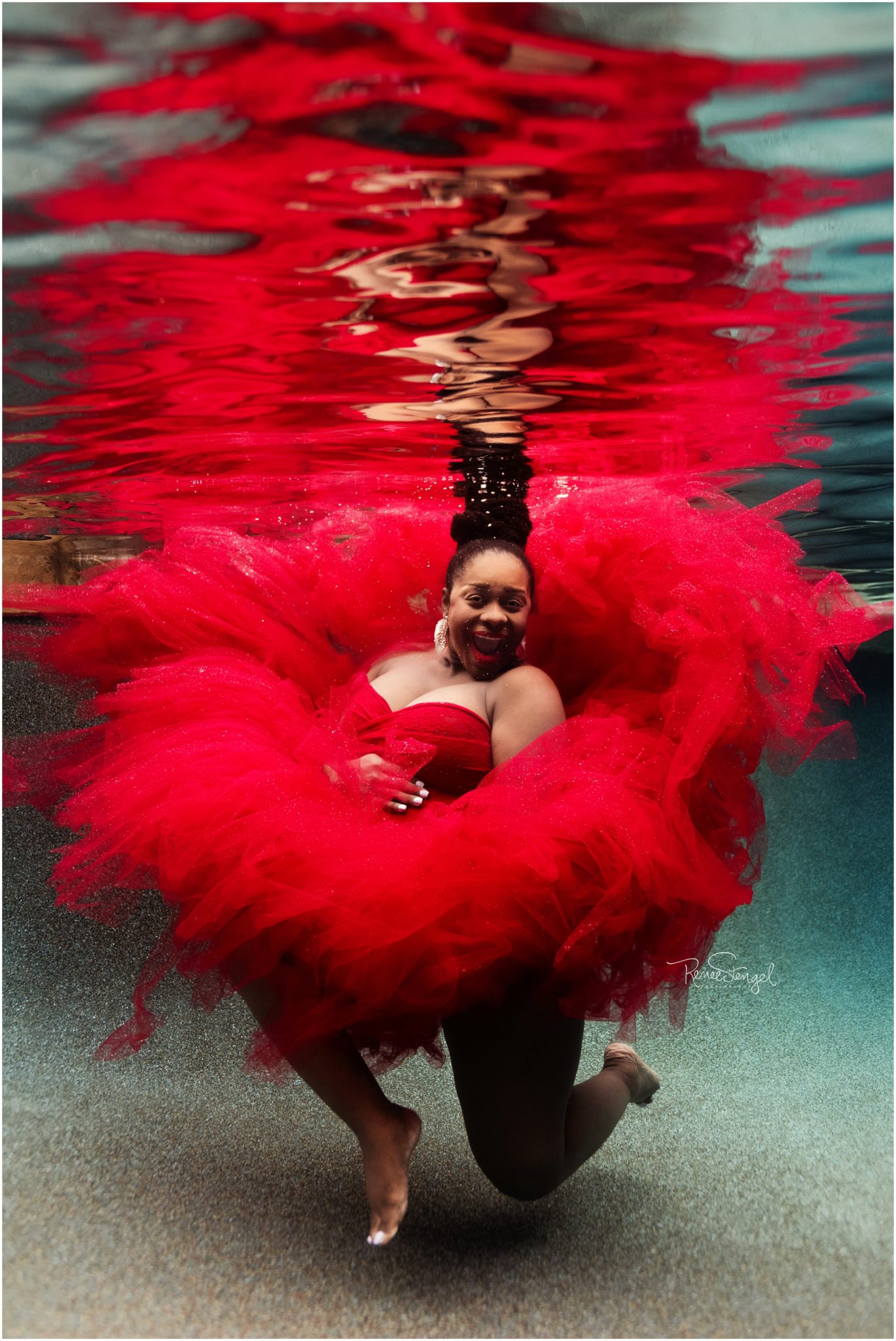 African American with big smile Underwater for Maternity in Red Tulle Celine Sew Trendy Couture Gown